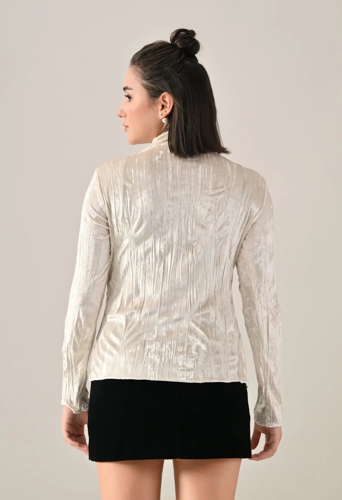 #color_off-white