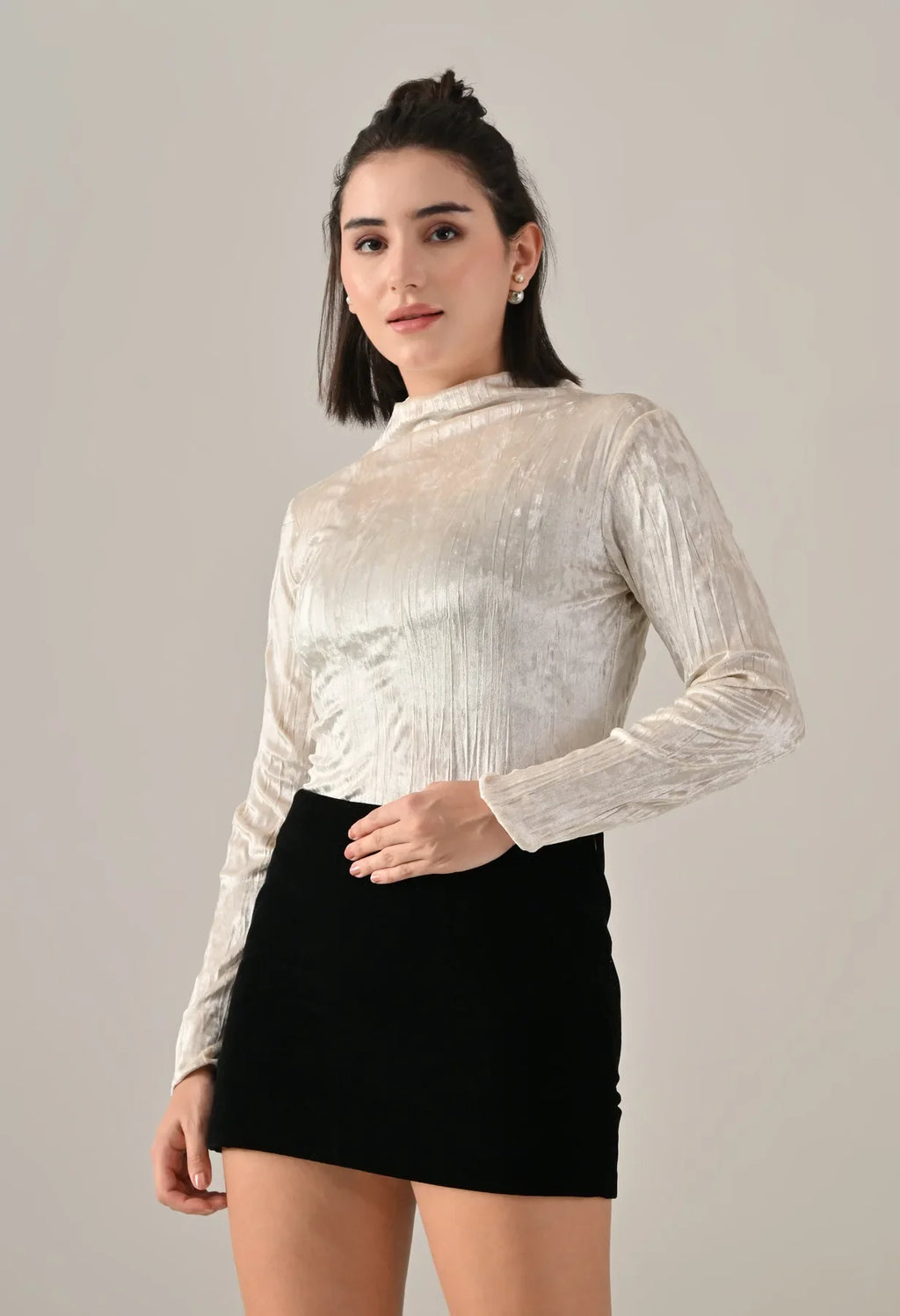 #color_off-white