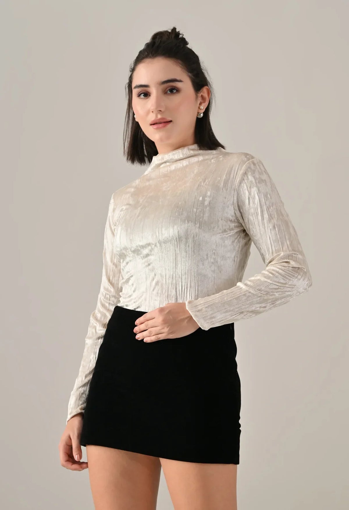 #color_off-white