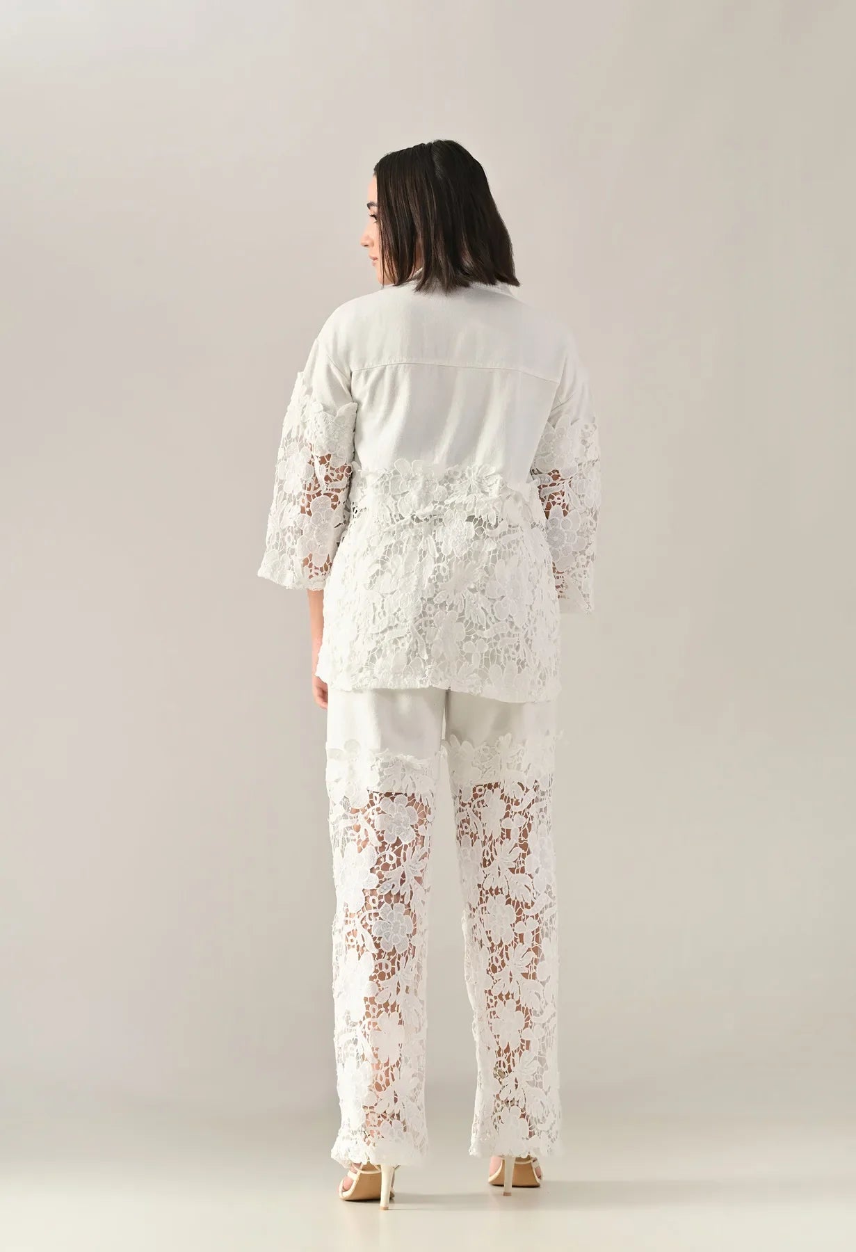 #color_white