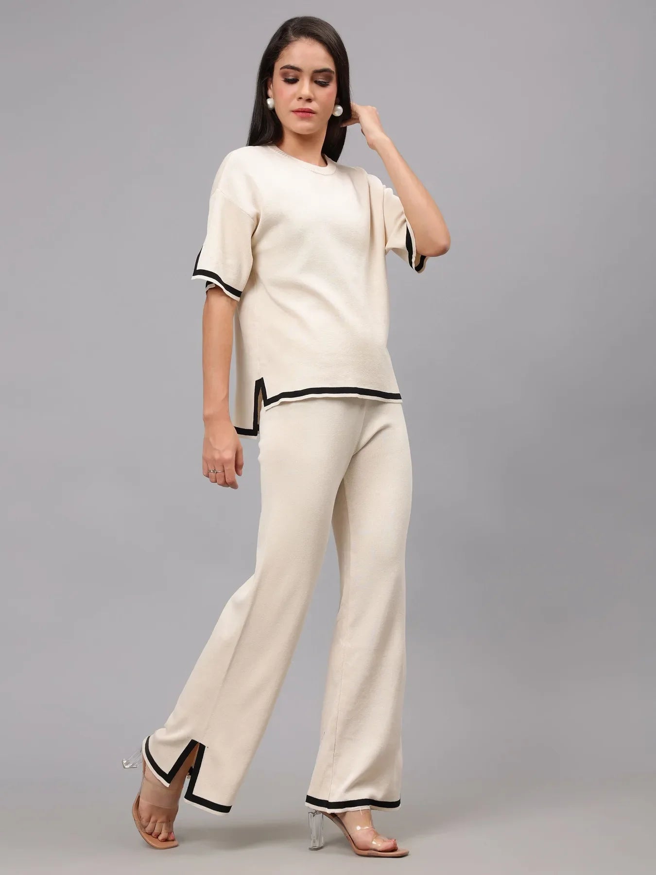 #color_off-white
