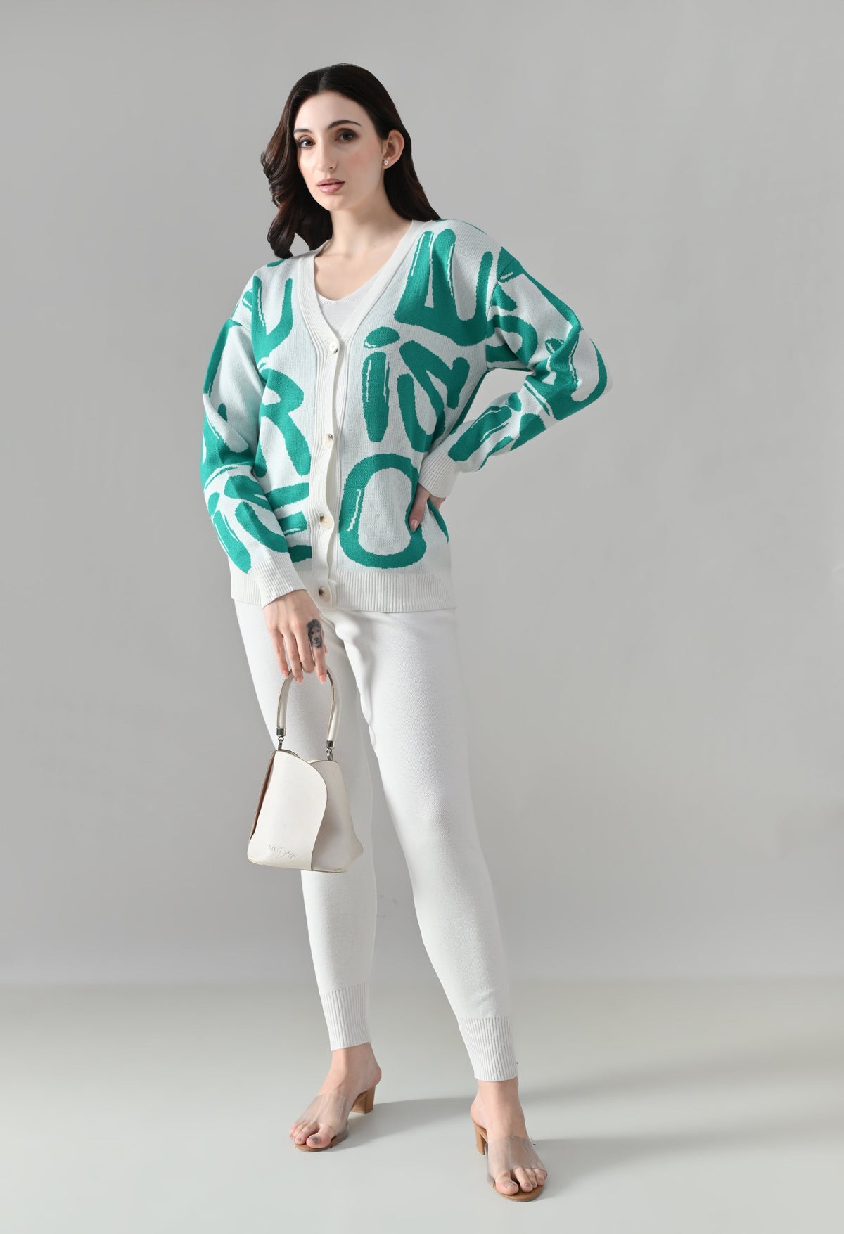 #color_off-white