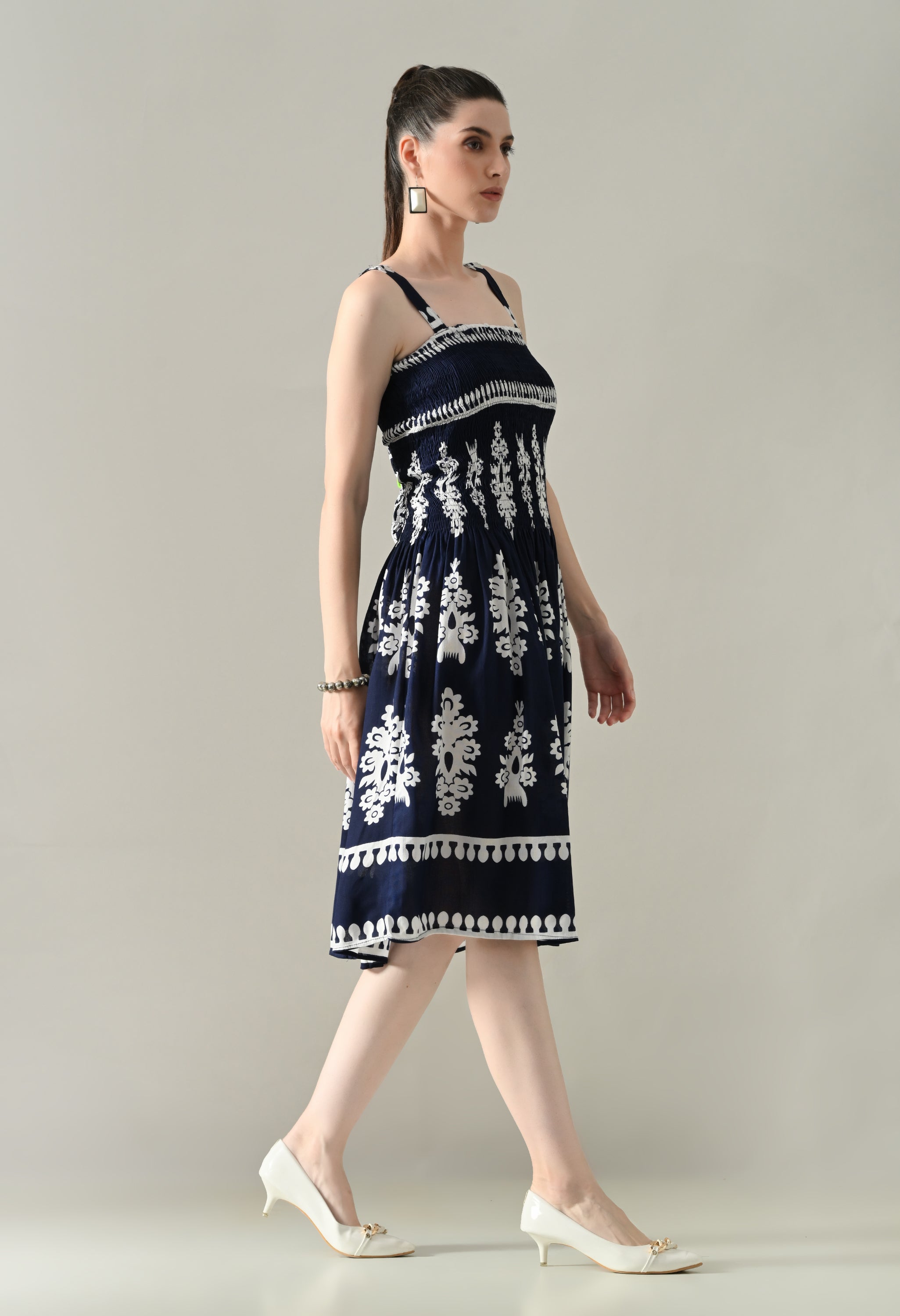 #color_navy