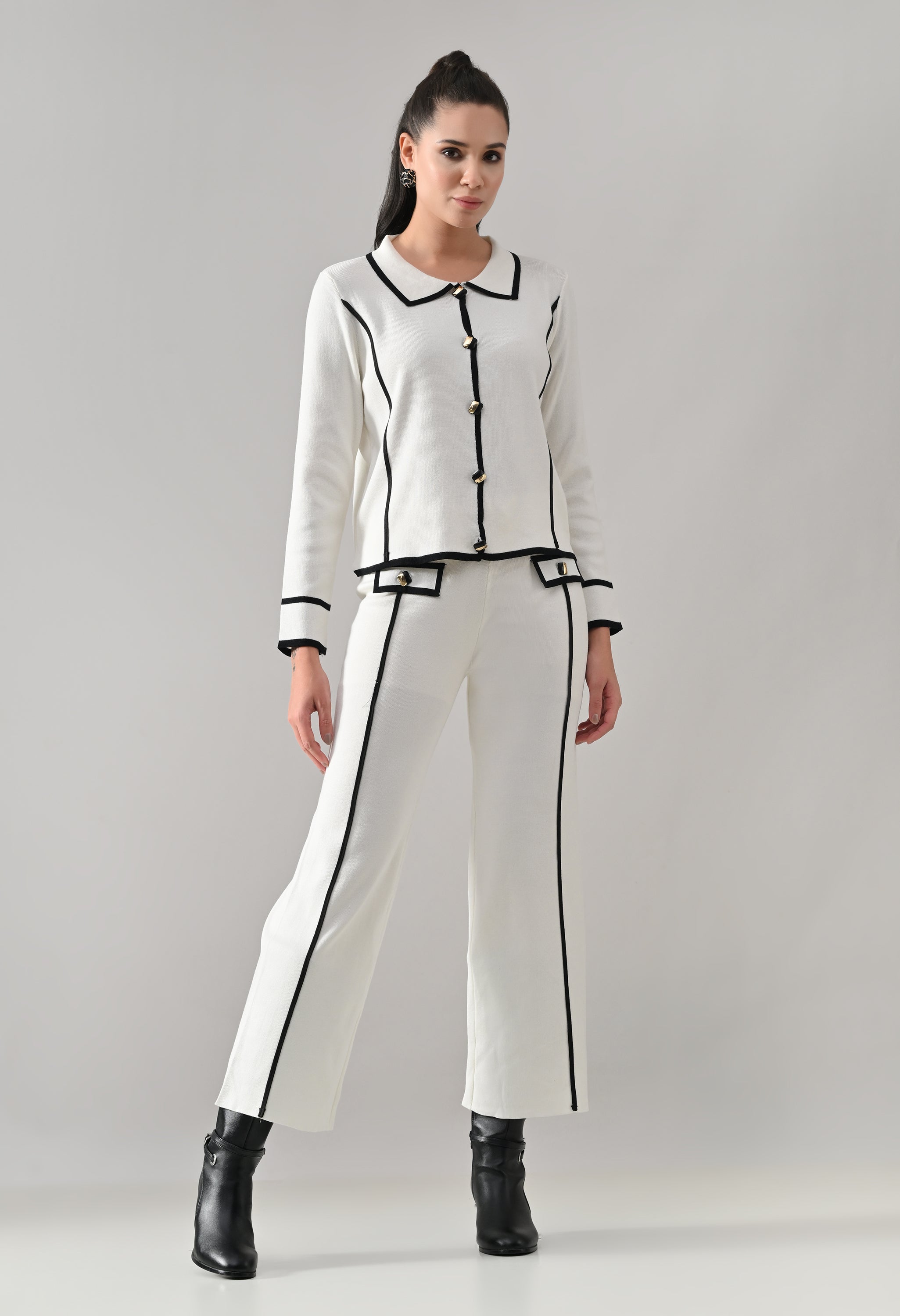 #color_off-white