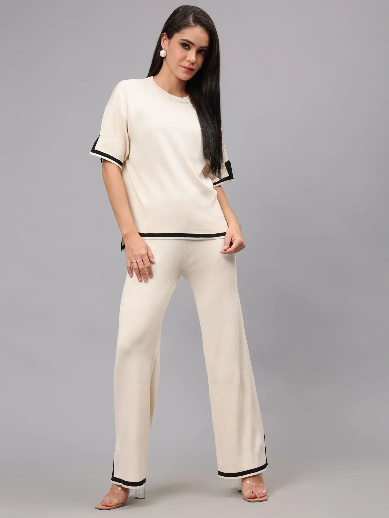 #color_off-white