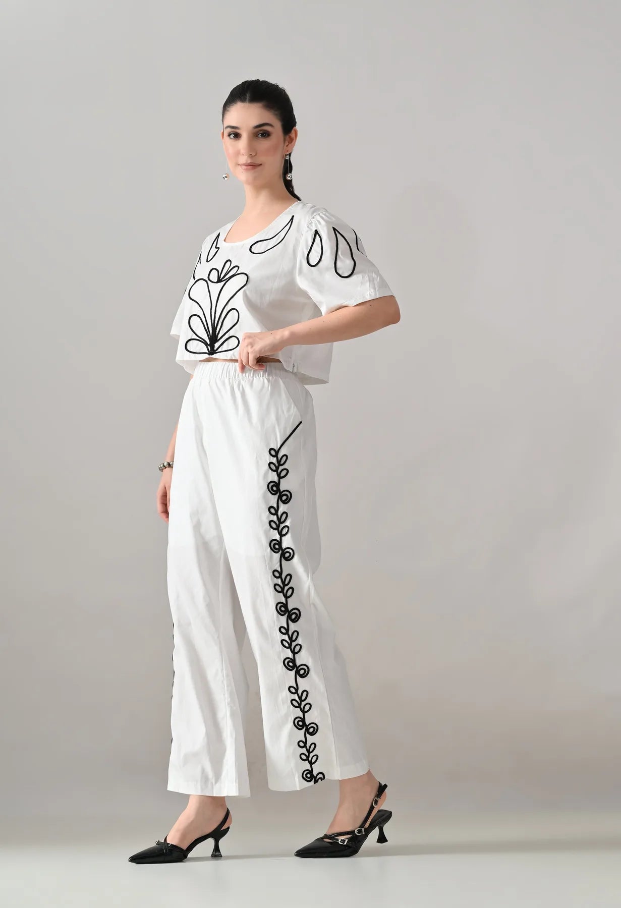 #color_white