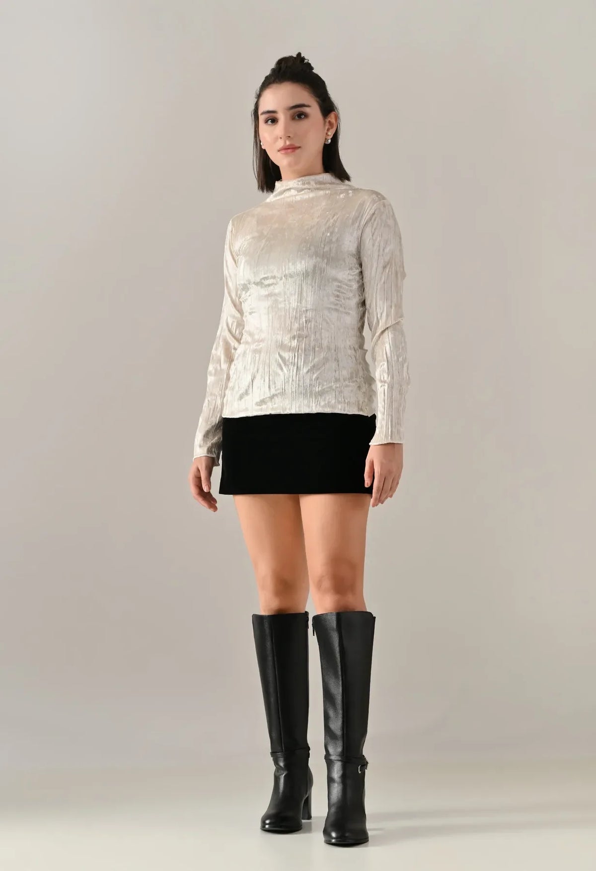 #color_off-white