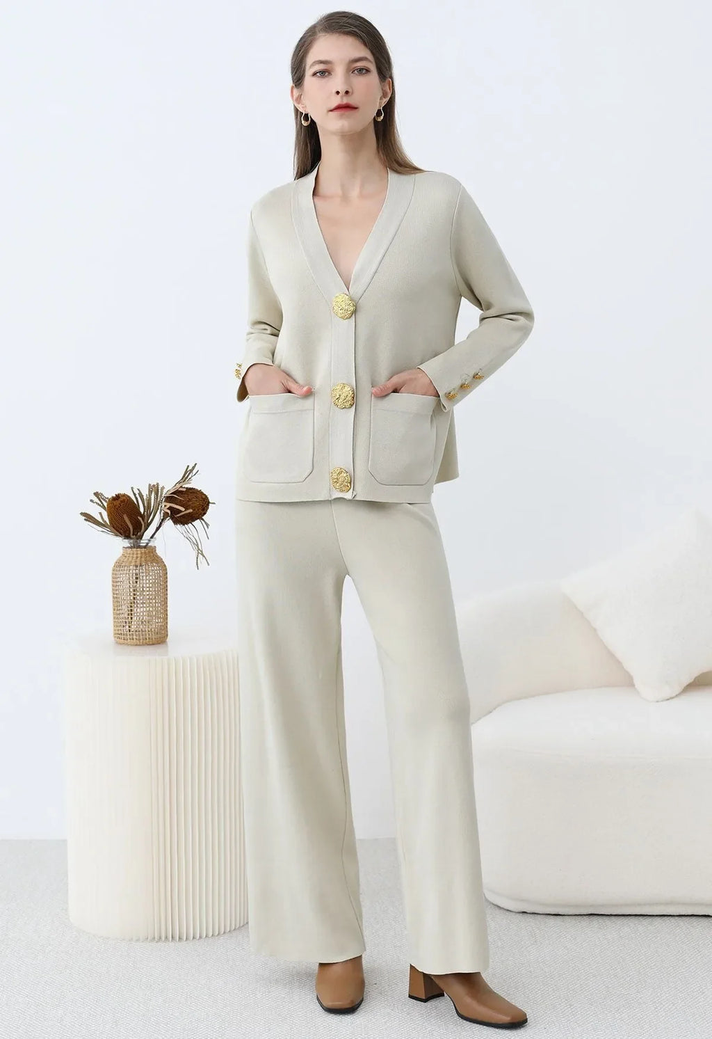 #color_off-white
