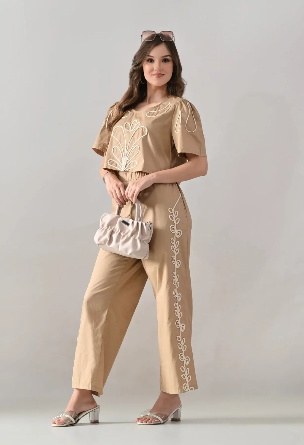 #color_beige