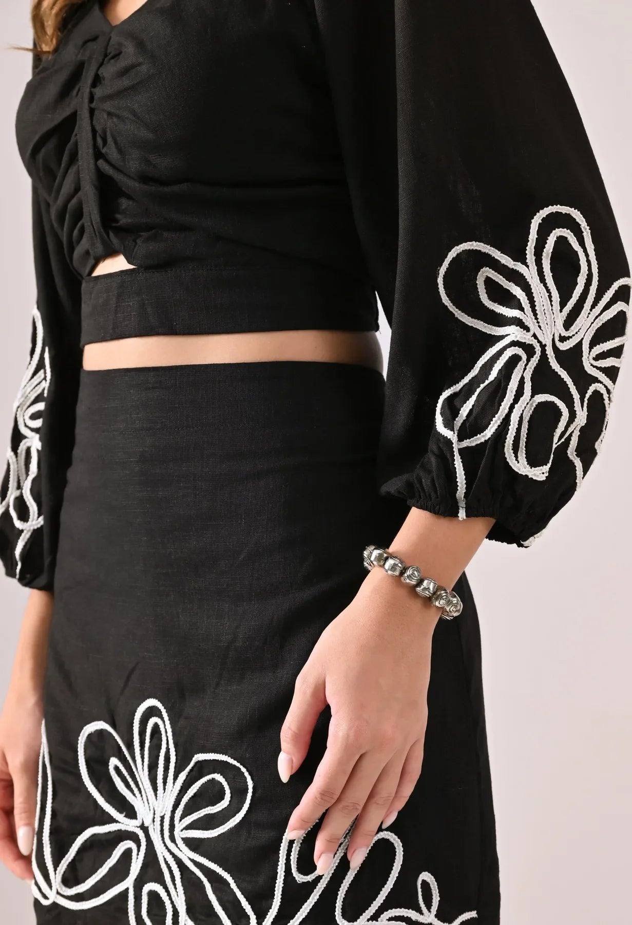 #color_black