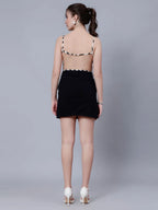 #color_cream-black
