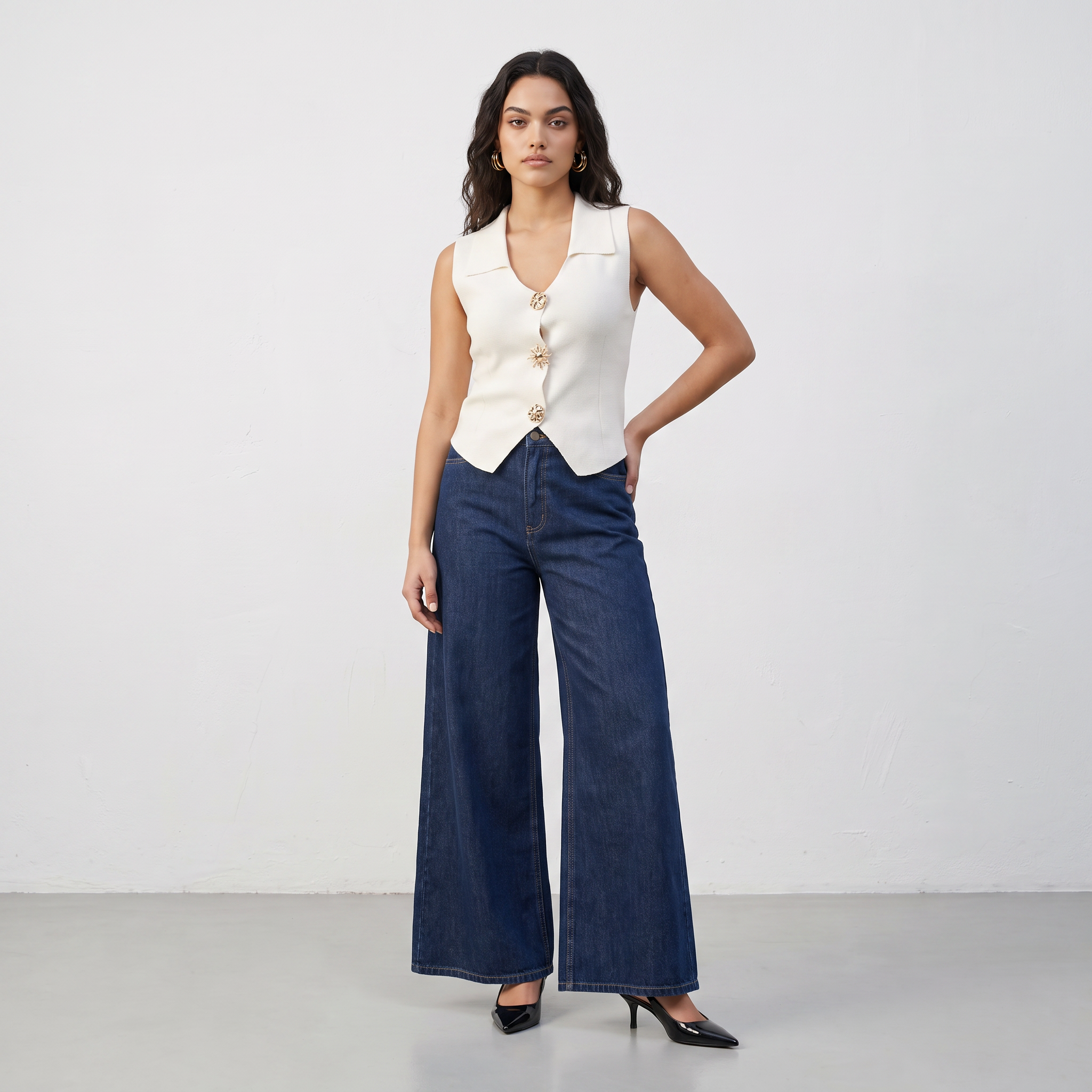 Sleeveless Collared Button Top
